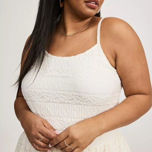 Torrid Cami Tank Top 4X Ivory All Over Stretch Textured Lace Layering Plus Size - Picture 2 of 3